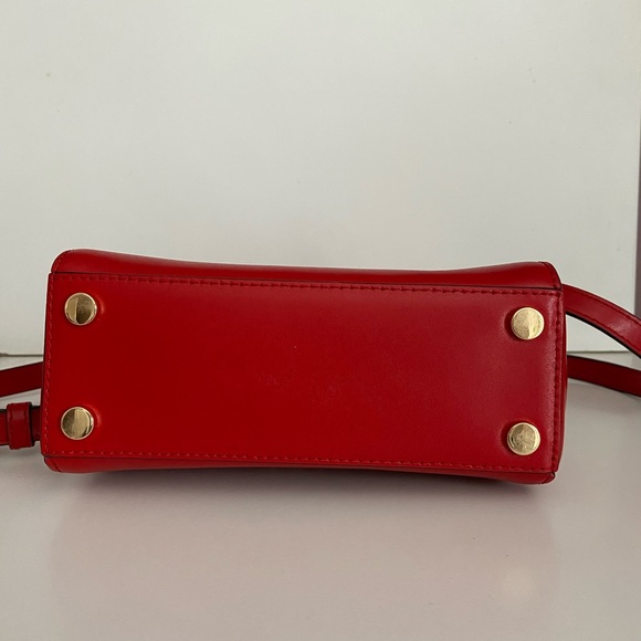 Super cute Micheal Kors purse with longer strap - Picture 5 of 8